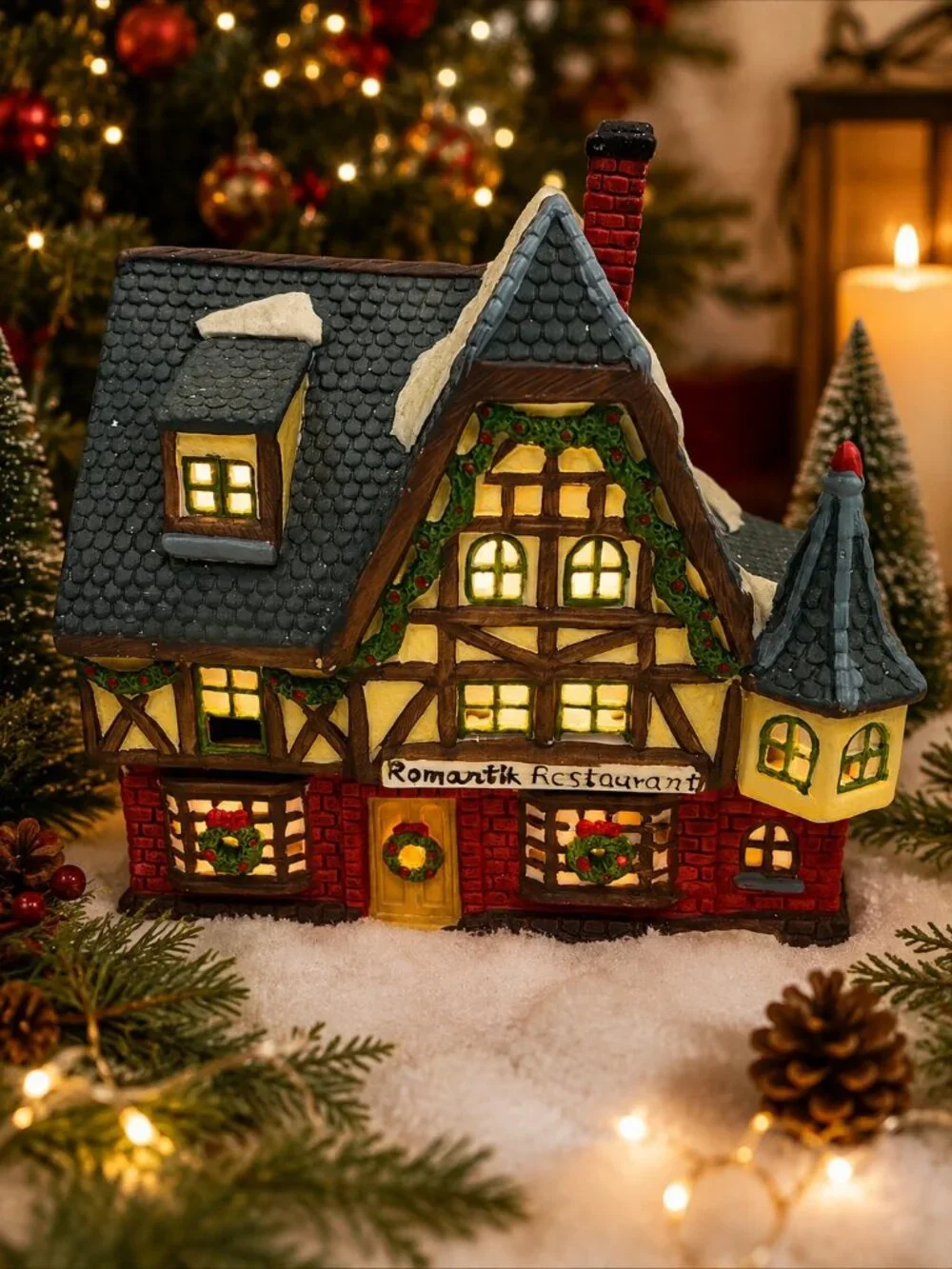Dickens Keepsake Romantik Restaurant Lighted Porcelain Christmas Village House